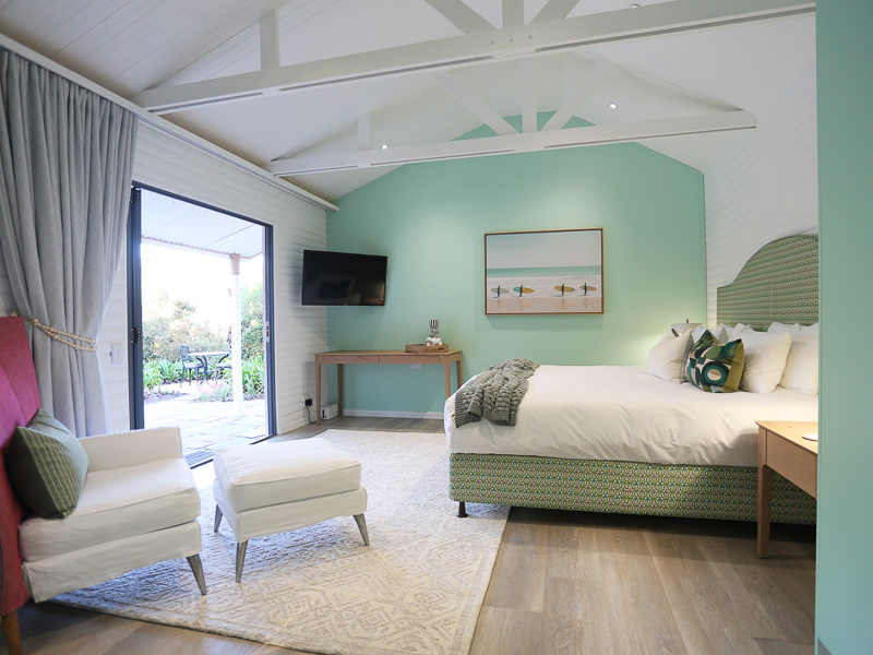 Sanddrif Pool Cottage Spacious